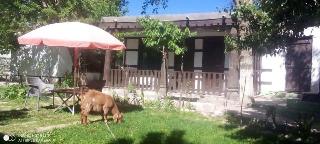Resort Little Tibet Skardu Eksteriør billede
